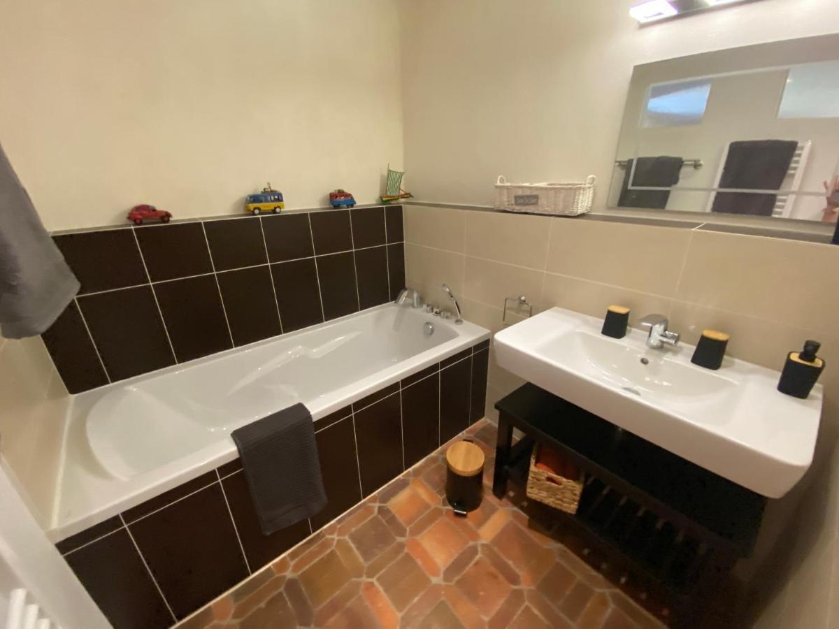 Les Loges De Yoff Panzió Ambon Kültér fotó